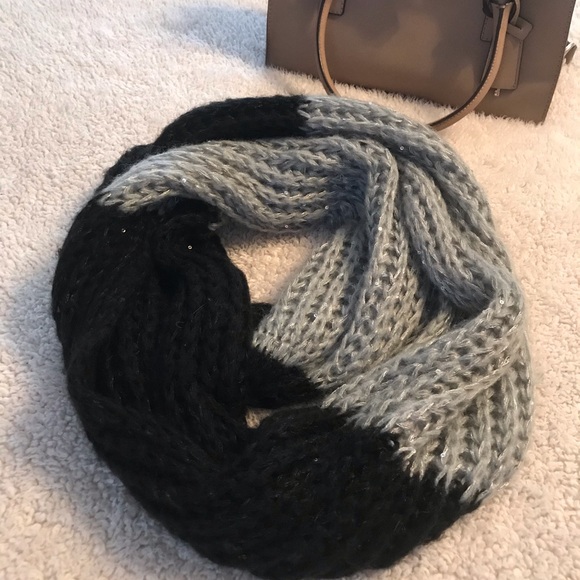 EUC Infinity Scarf - Picture 6 of 8